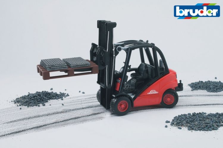 Linde Forklift With Pallets Bruder 02511 Scale 1 16 Gift Envy