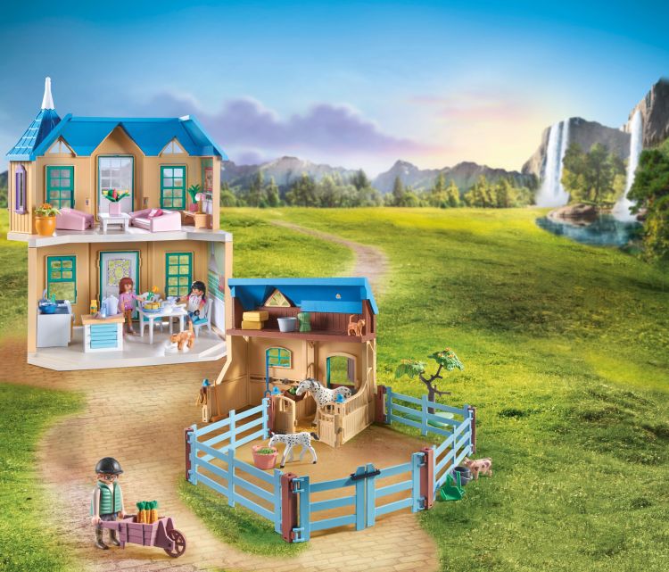 Playmobil lucky's house playset on sale